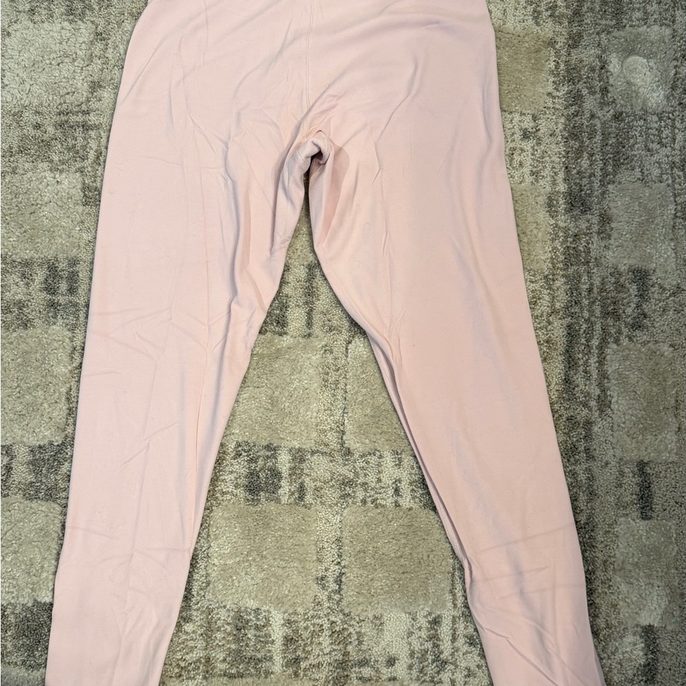 Aritzia TNAction light pink leggings